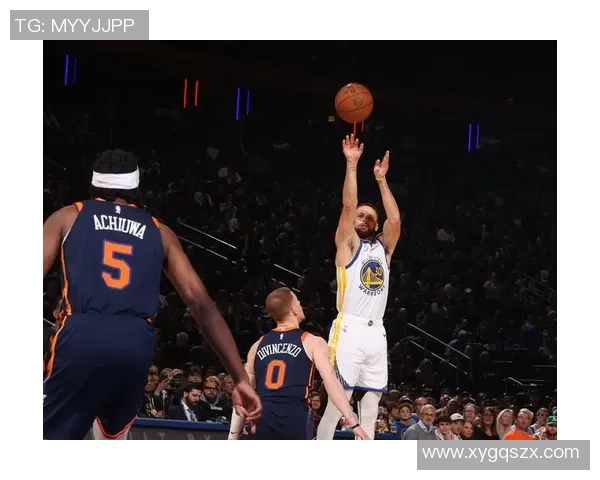 库里上半场7分第三节13分末节加时狂砍22分展现绝佳逆袭能力 库里上半场7分第三节13分末节加时狂砍22分展现绝佳逆袭能力